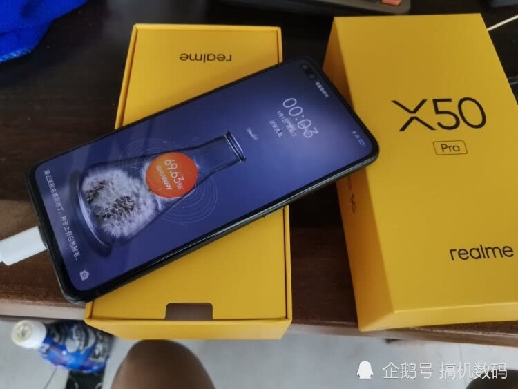 oppo爆发,骁龙865 8gb 65w快充 ,从3599跌至2899