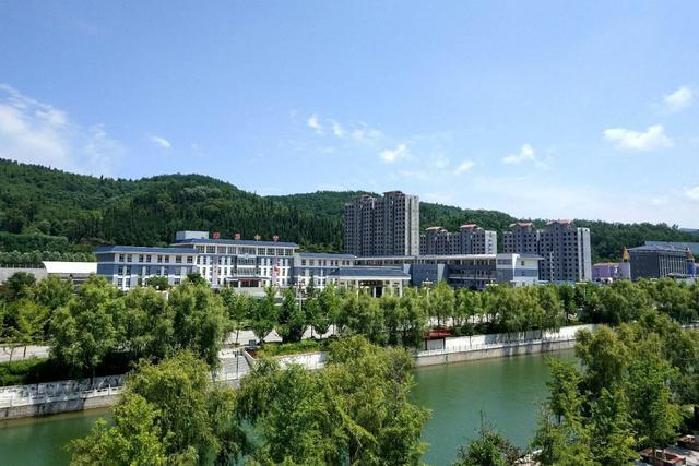 准格尔旗人均gdp40万_准格尔旗薛家湾地图(3)