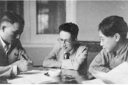她是明朝大将胡大海的后人,国军少将,苦恋陈毅一生未嫁