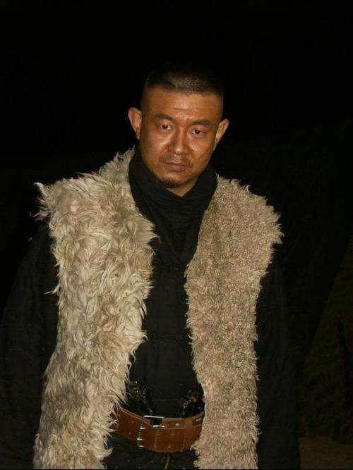 一个没文化的土匪头子却因设计了七大政策确保作恶多端三十年
