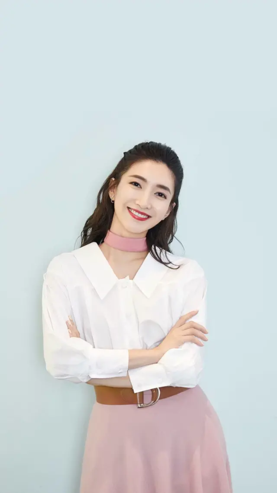 江疏影,一个才华横溢的女子,干练而稳重