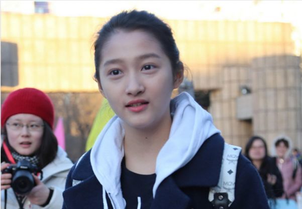 女明星的艺考照宋祖儿可爱关晓彤漂亮杨紫青涩看到最后最美艺考生