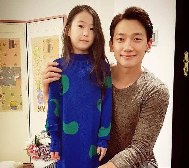 rain一家遭骚扰"狂按门铃还大叫",令金泰希与俩女儿陷入恐惧