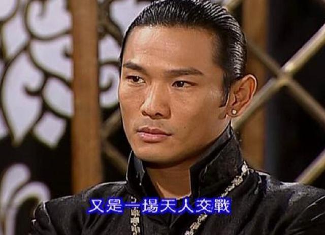 58岁杜德伟为儿子庆生,老来得子太幸福,娶小娇妻被嘲比岳母大