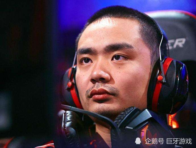 dota2:xiao8直播谈4am事件,管理层应该多读读yyf的情商