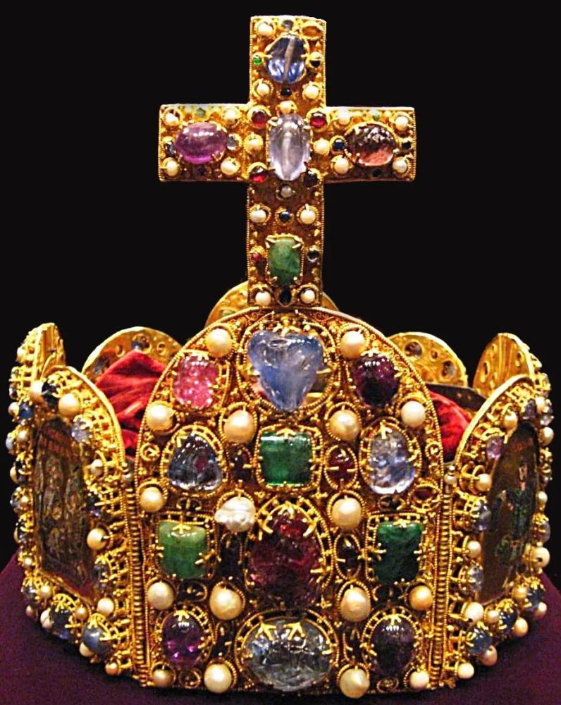 神圣罗马帝国皇冠,10--11世纪