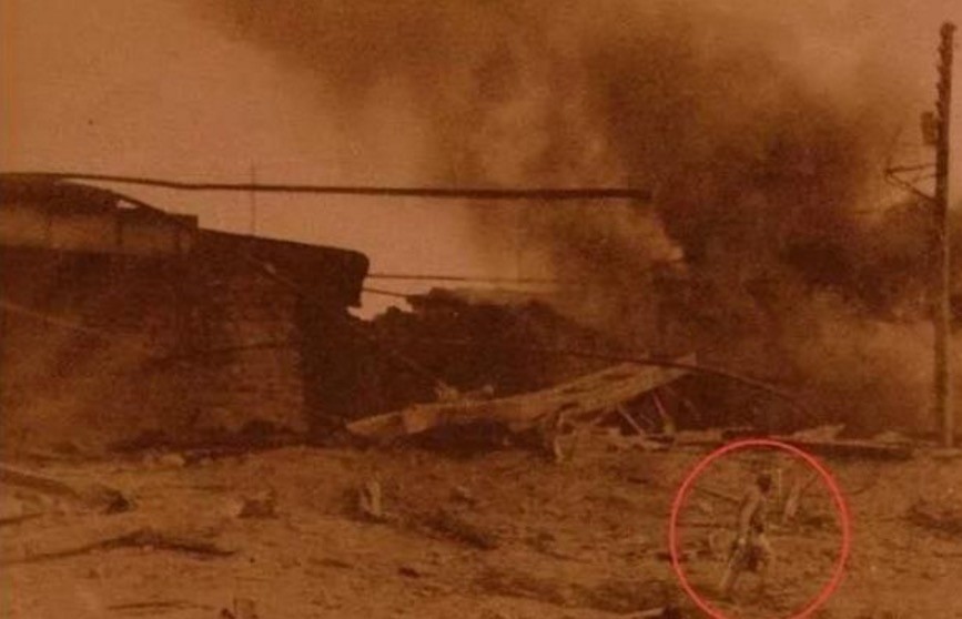 张作霖大帅被炸死的皇姑屯现场照片,日军竟然连爆炸瞬间都拍到了!