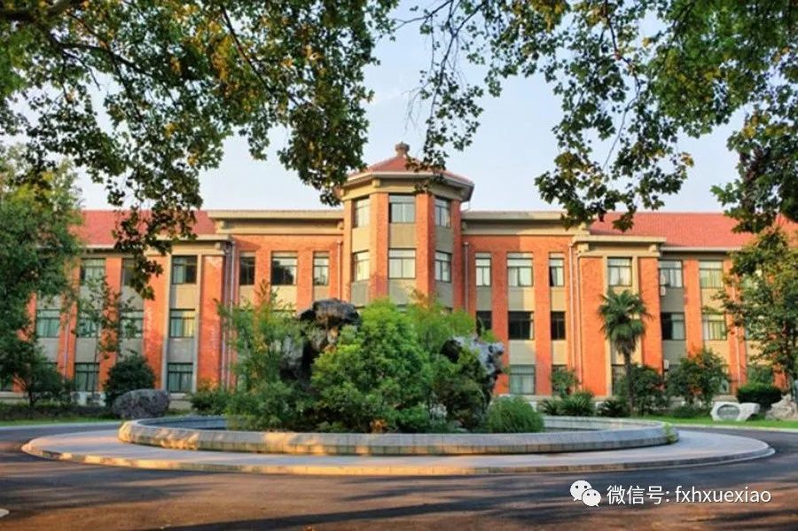 无锡市第一中学从第一梯队跌落第三梯队是何缘故