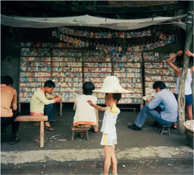 80年代30张怀旧老照片:只看到简单饱满的幸福!