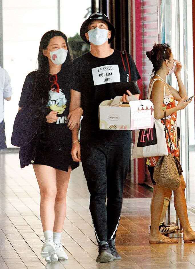 汤洛雯与马国明牵手看楼盘疑婚期将近,可惜身材管理太
