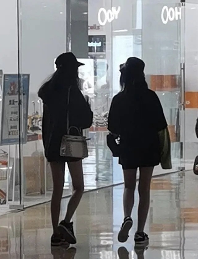 华为千金姚思为女团添新成员,李嫣闺蜜周巴黎站c位,有