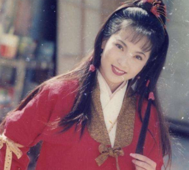 最美"郭芙"傅明宪,为嫁豪门放弃事业,今50岁整容变脸仍单身!