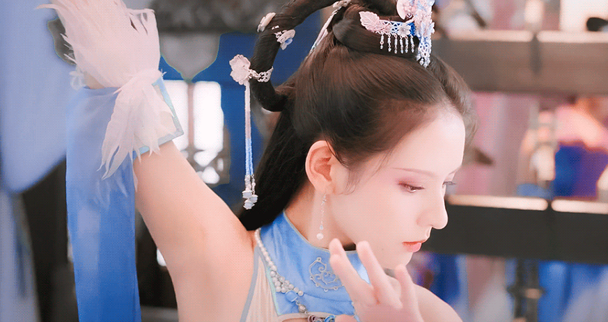 张予曦神似秦时明月中的雪女,舞蹈基本一样,网友:从此