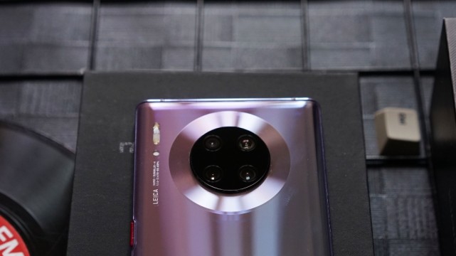 华为mate 30 pro 5g简评:双主摄拍照很强