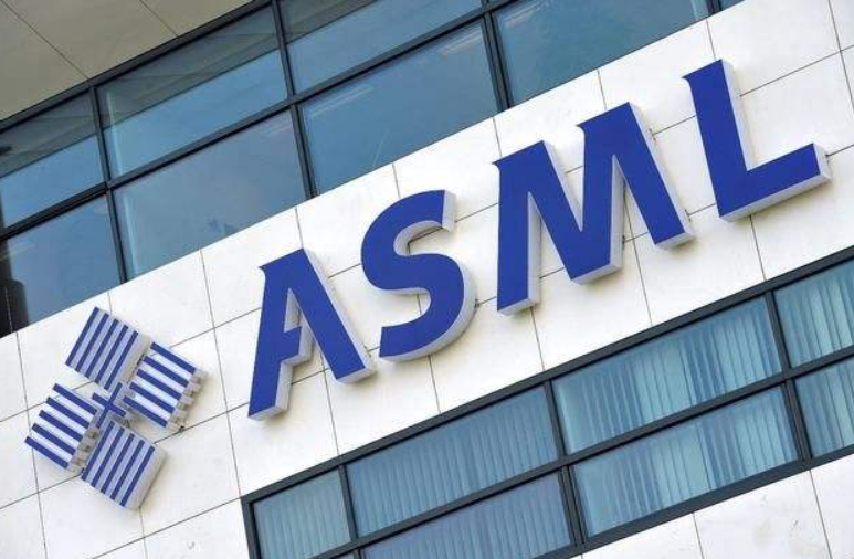 富士康等八家工厂跟着苹果去印度，然而ASML