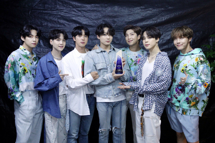 防弹少年团涉辱华言论，粉丝纷纷发文宣布脱粉