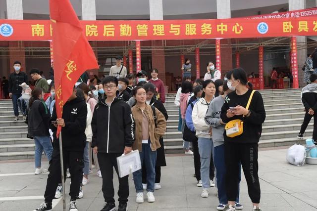 终于等到你我们的小20
