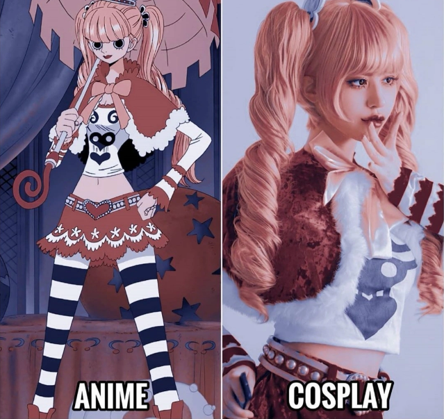 海贼王cosplay对比二次元人物,女帝身材完美还原,索隆