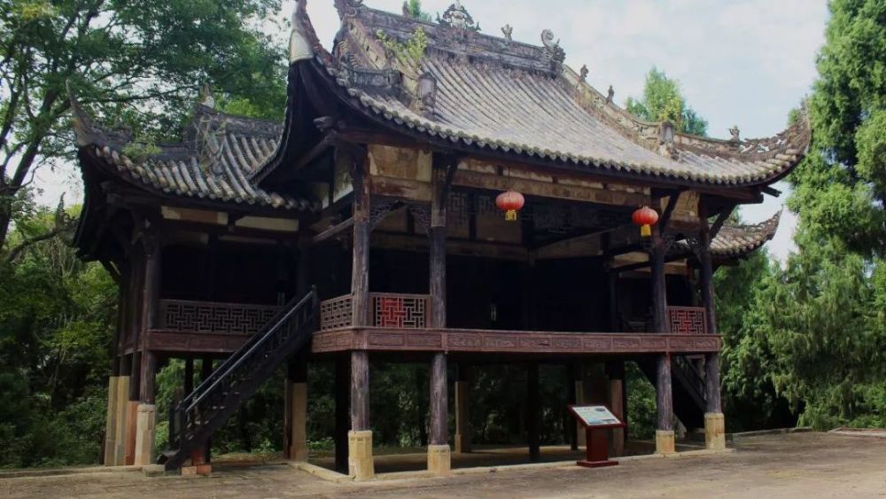 四川绵阳保存最完好的古建筑群,依山而建,内有"五绝"值得一观