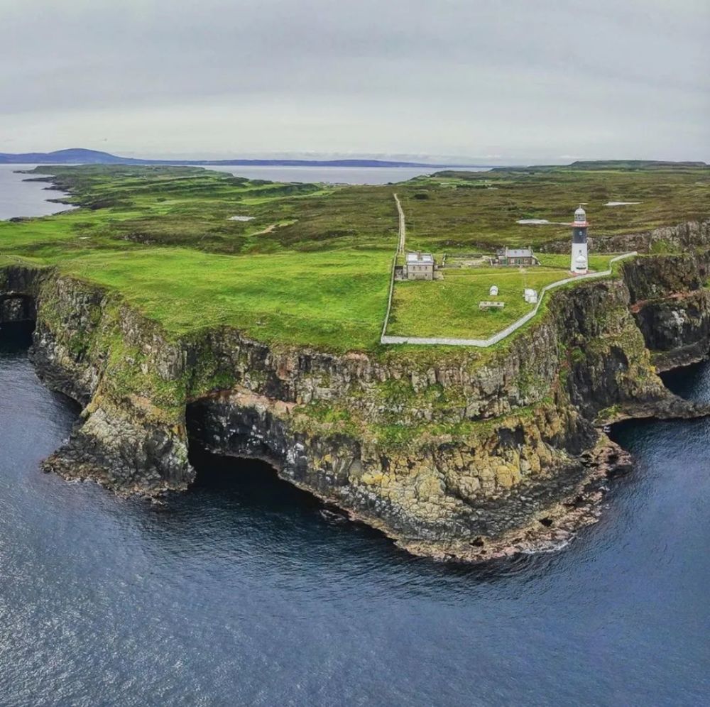 area of northern ireland)