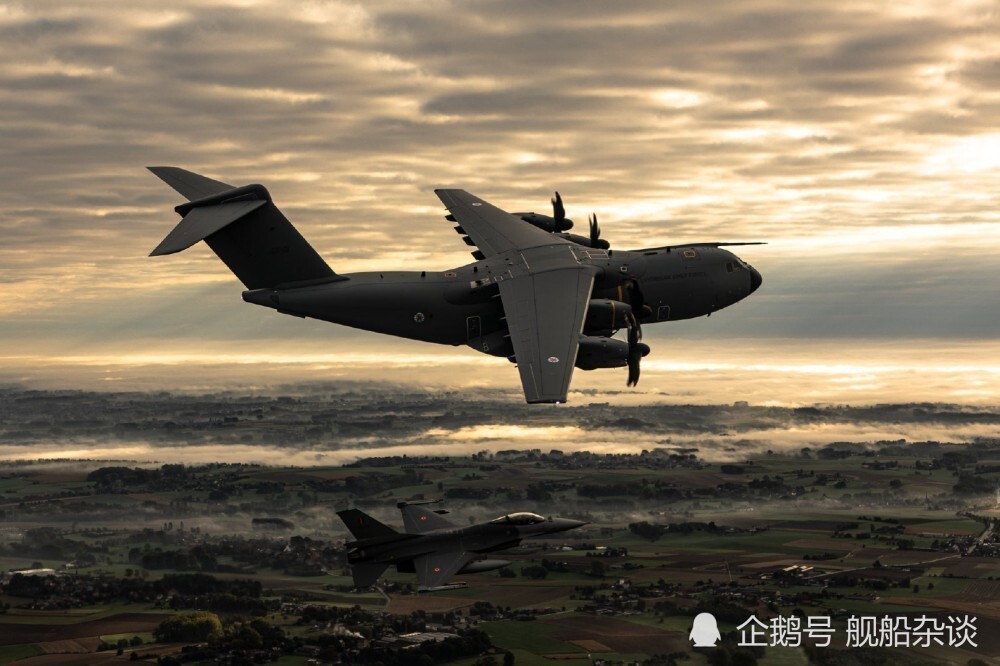 卢森堡空军正式接收首架a400m运输机