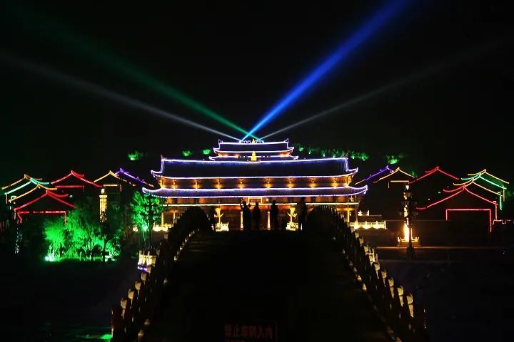 大方县慕俄格古城贵州宣尉府夜景(黄承义 摄