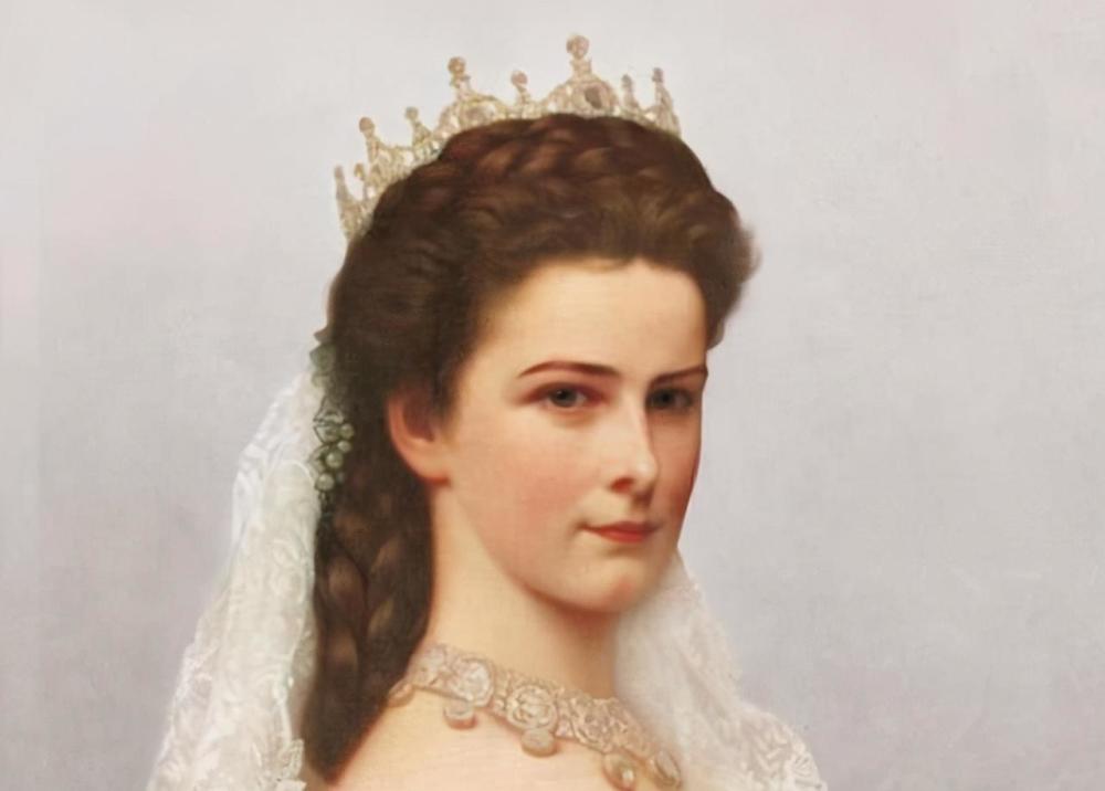 欧洲最美皇后茜茜公主,在王宫被轻视鄙弃,美丽外表下悲凉的一生