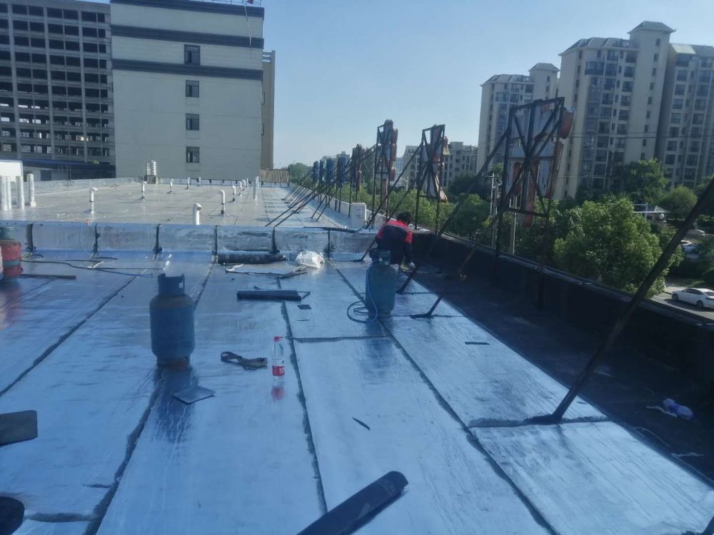 【合肥双进防水】合肥屋顶屋面防水工程;专业房顶楼顶防水补漏堵漏