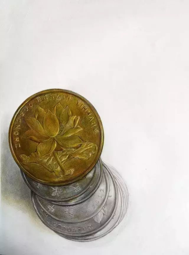 鲁美附中pk央美精微素描,谁的精微素描画得更吸引你?