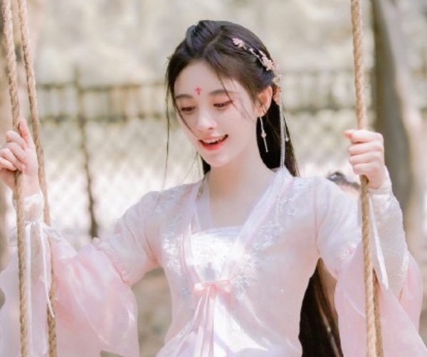 鞠婧祎新古装剧中脸崩了?哭相难看表情僵硬,亏了千年美女的称号