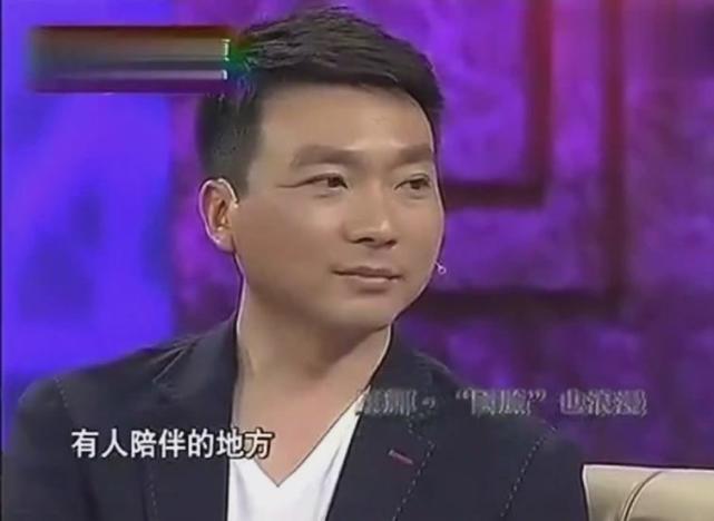 央视主持康辉与妻子刘雅洁的28年丁克爱情史