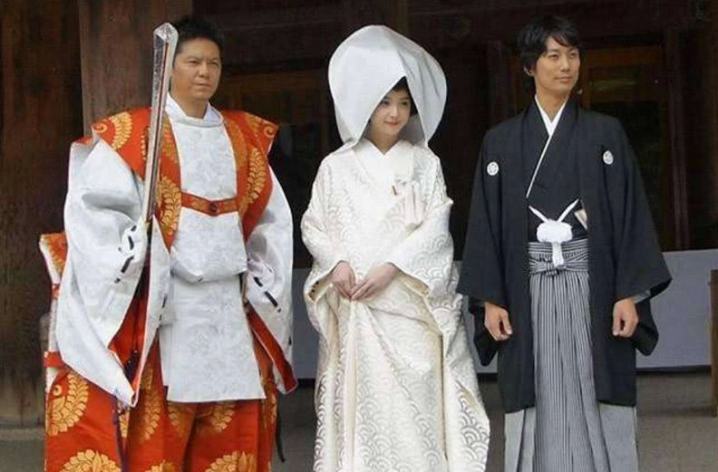 看到日本的结婚礼服竟是中国的丧服游客这抄错了吧