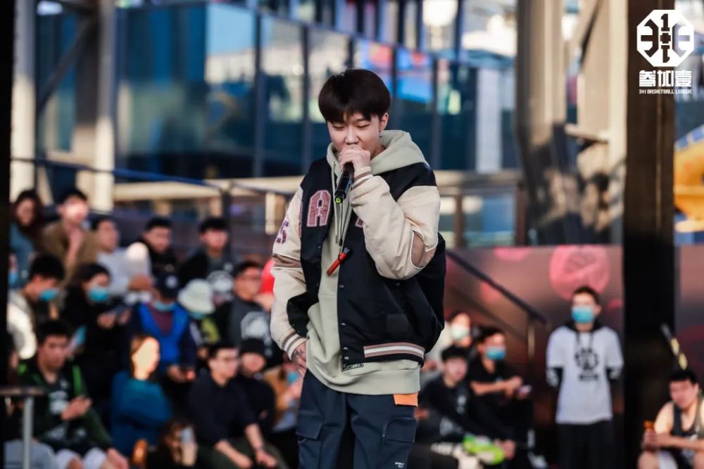 的篮球赛事 人气rapper空降现场 更是让气氛持续升温 史宗伦,蒋世昊,c