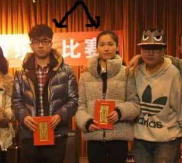 华晨宇的初恋,张新成的初恋,周扬青的初恋,而她嫁给了