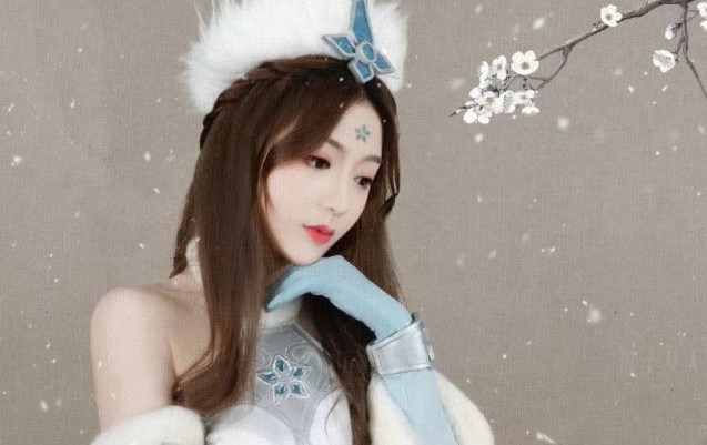 王者荣耀解说主播cos比拼,5大kpl美女,都不及"一姐"张