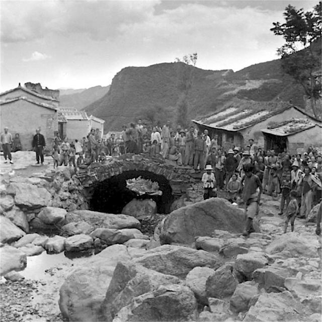 1936年的北京房山区老照片,静悄悄的村庄