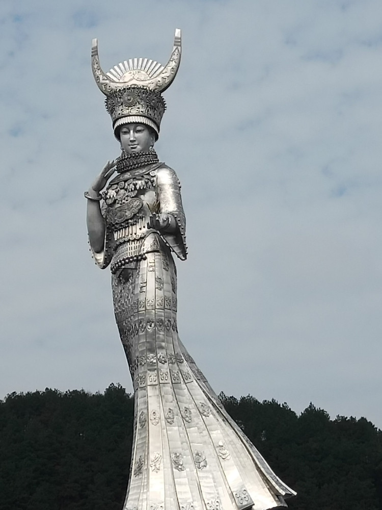 最新官方通报:剑河仰阿莎雕像未使用国家扶贫资金 仰阿莎是该地区文化