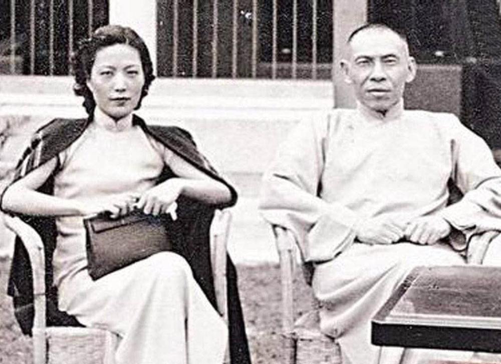杜月笙在香港去世,孟小冬听了他遗言大怒:你不跟着蒋会没希望吗