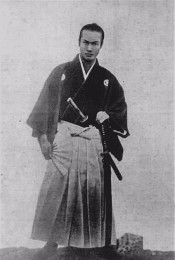 老照片:为什么营养不良的日本武士,却个个杀气腾腾?