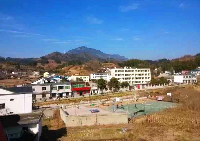 安徽一山村3500人26名博士34名硕士334名大学生？