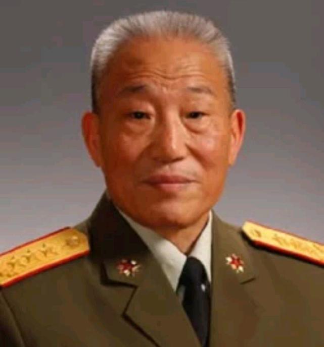 他曾任国防部长53岁升少将63岁升上将67岁副国级今年85岁