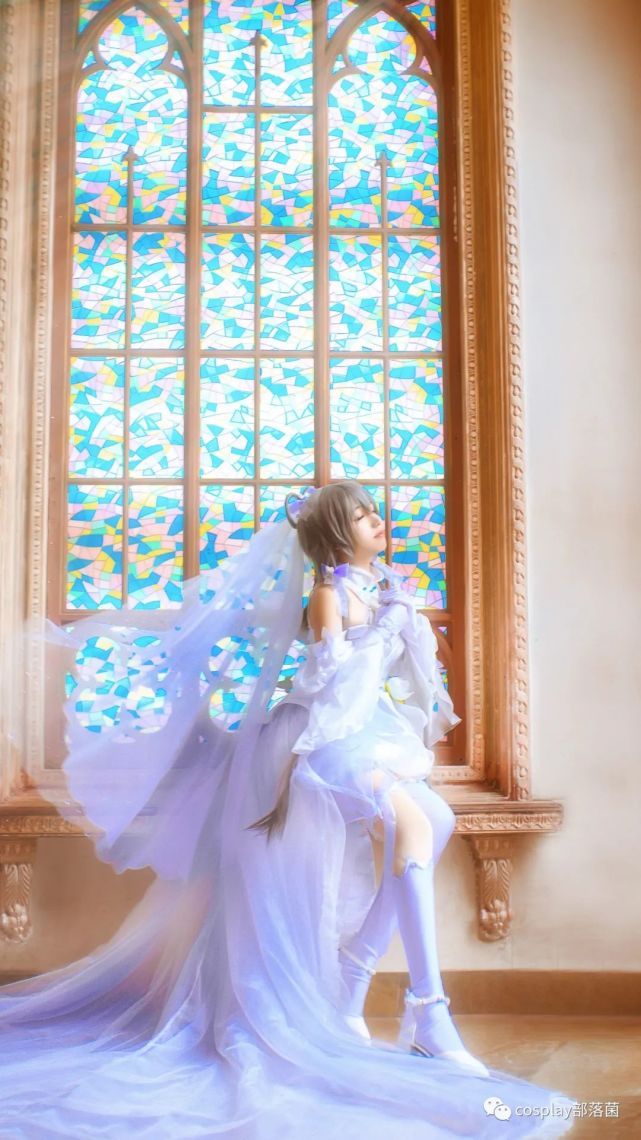 cos:洛天依场刊花嫁,只喜欢你