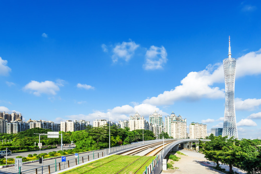 合肥经济总量超过西安了没有_合肥经济技术学院图片(3)