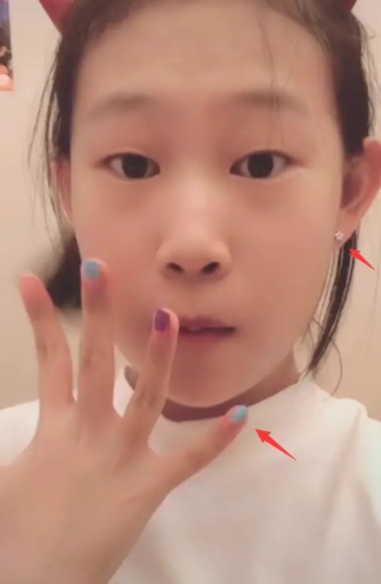 小沈阳13岁女儿晒自拍!长发飘飘瓜子脸太出挑,宛如真公主一样惊艳