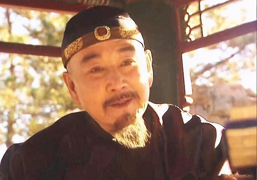 在电视剧雍正王朝中,有一个人对于当时还是雍亲王胤