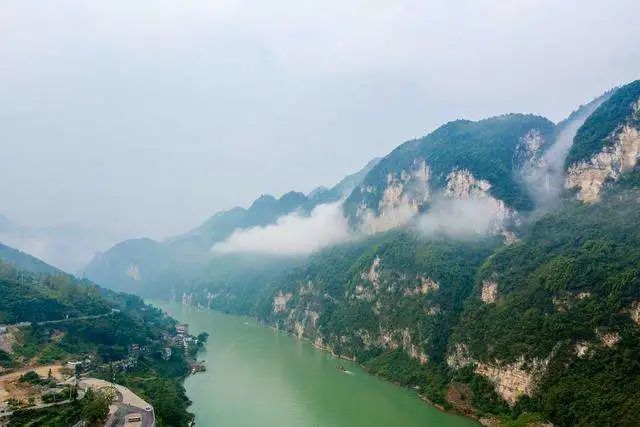 酉阳县有多少人口_重庆的这些地方,就连本地人,也没去过多少(2)