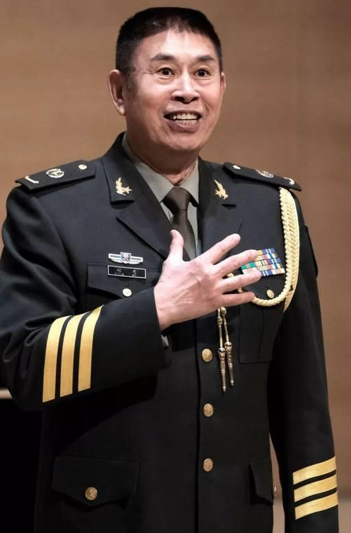 "欠账大户"程志,与殷秀梅离婚后二婚娶女将军,现生活