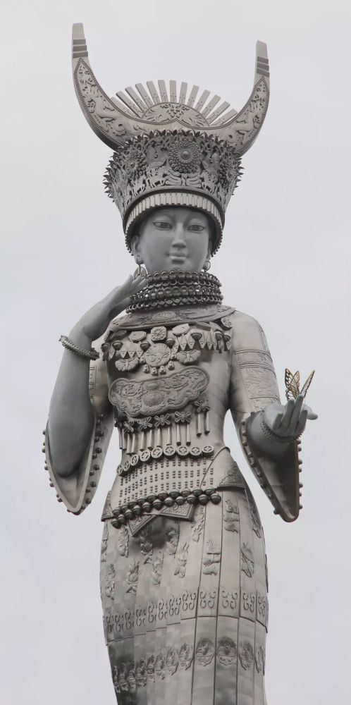 88米国内最高苗族女神雕塑仰阿莎就在贵州剑河