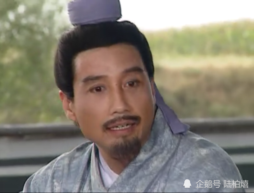 蒋干半夜三更偷得蔡瑁张允和周瑜往来的"书信,乘着快船回去见曹操