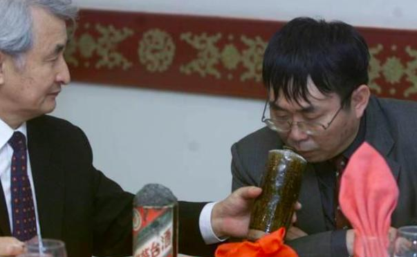 国足进入世界杯,就开价值千万天价茅台!聂卫平后悔了